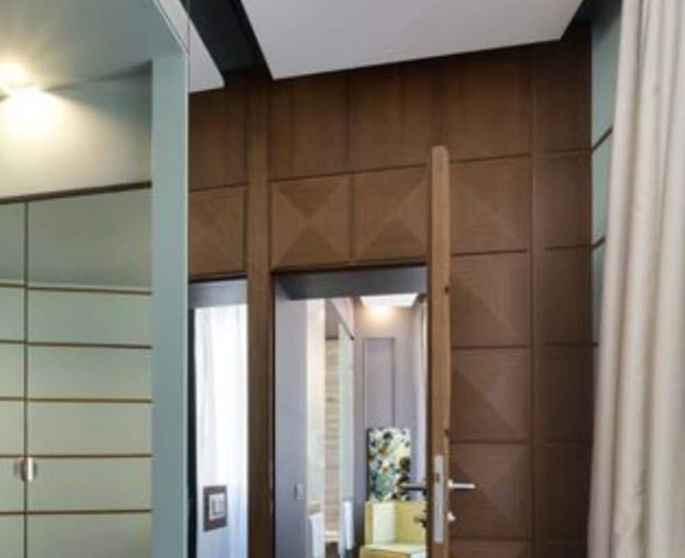 Фото Hotel Stendhal and Luxury Suites 