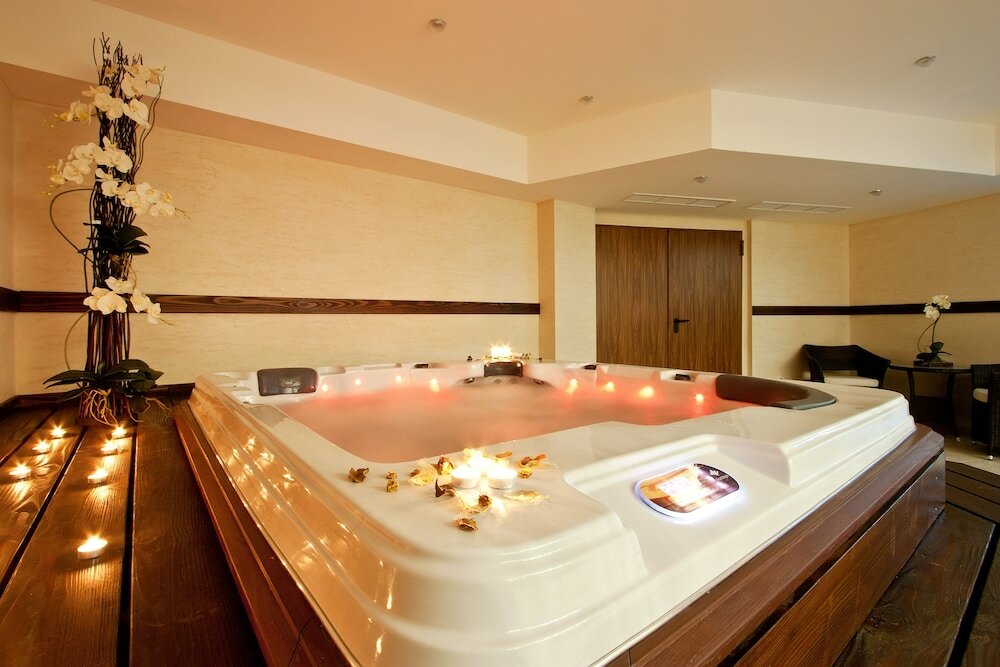 Фото Earth and People SPA Hotel Sofia