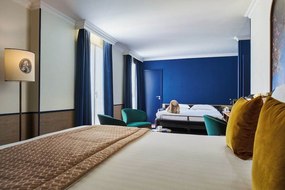 Фото Hôtel Le Versailles