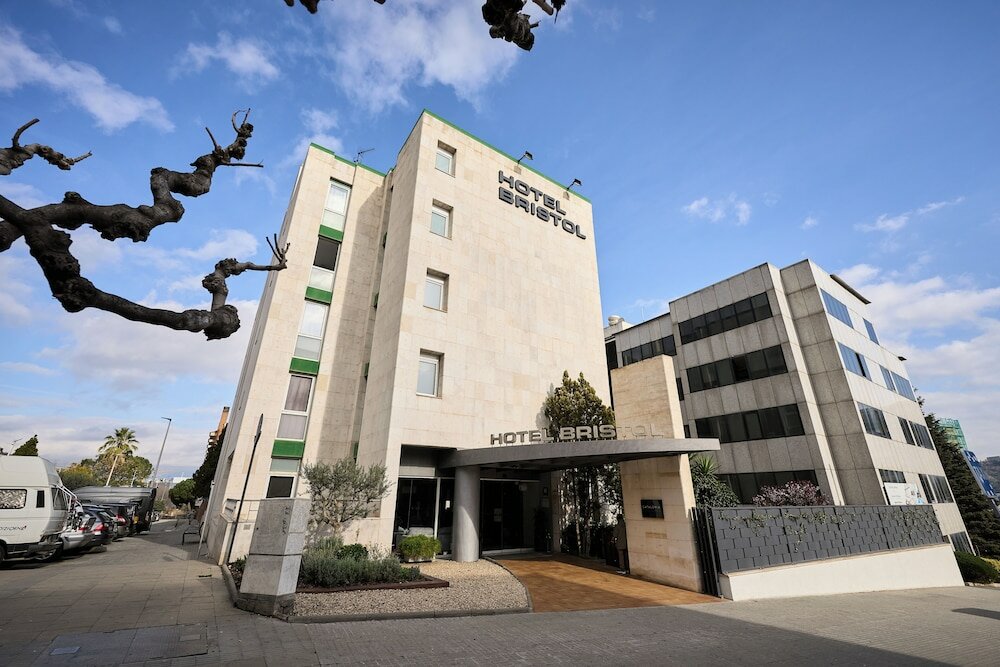 Фото Catalonia Bristol