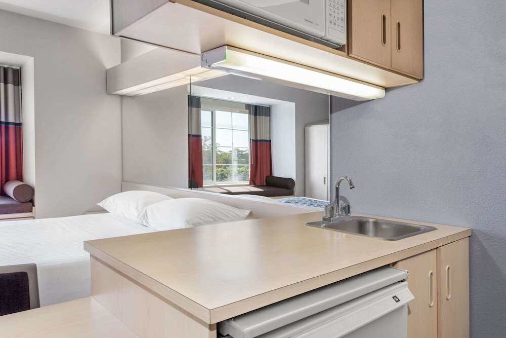 Фото Microtel Inn & Suites by Wyndham Modesto Ceres