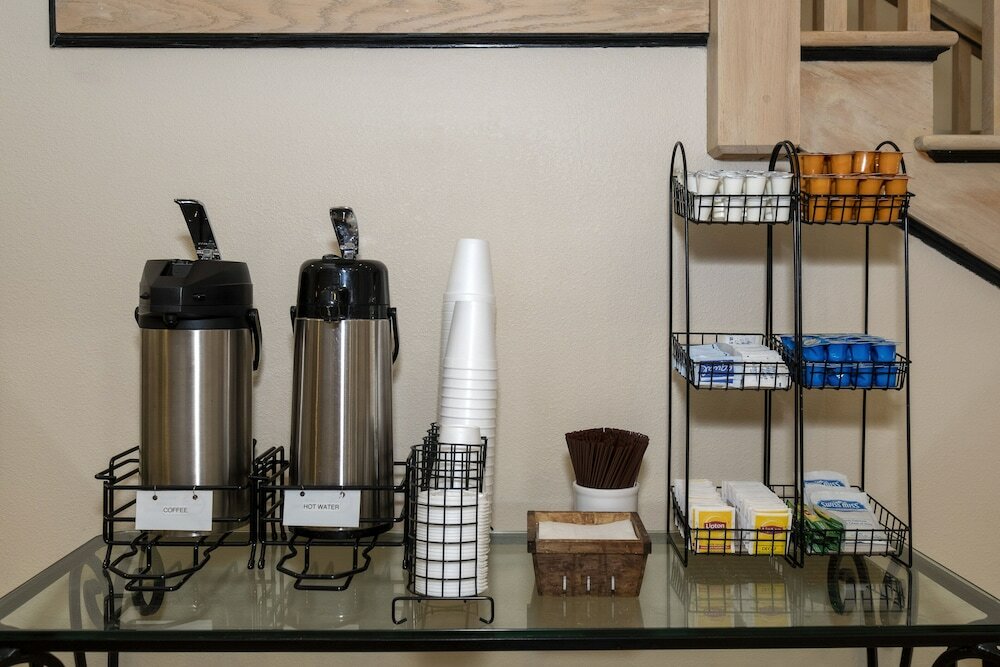 Фото Red Roof Inn Clifton Park