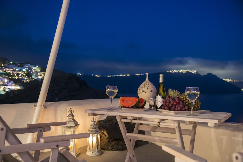 Фото Ambition Suites