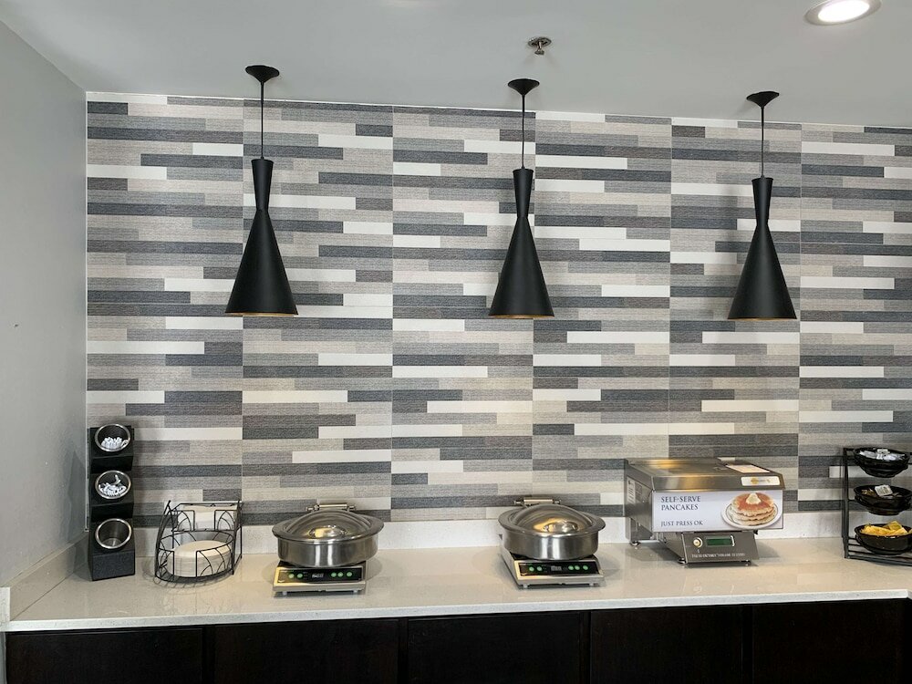 Фото Best Western Plus Olive Branch Hotel & Suites