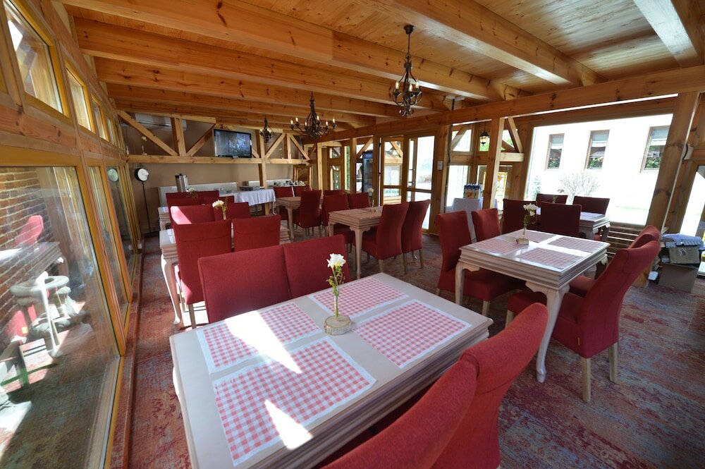 Фото Noblesse Boutique Hotel