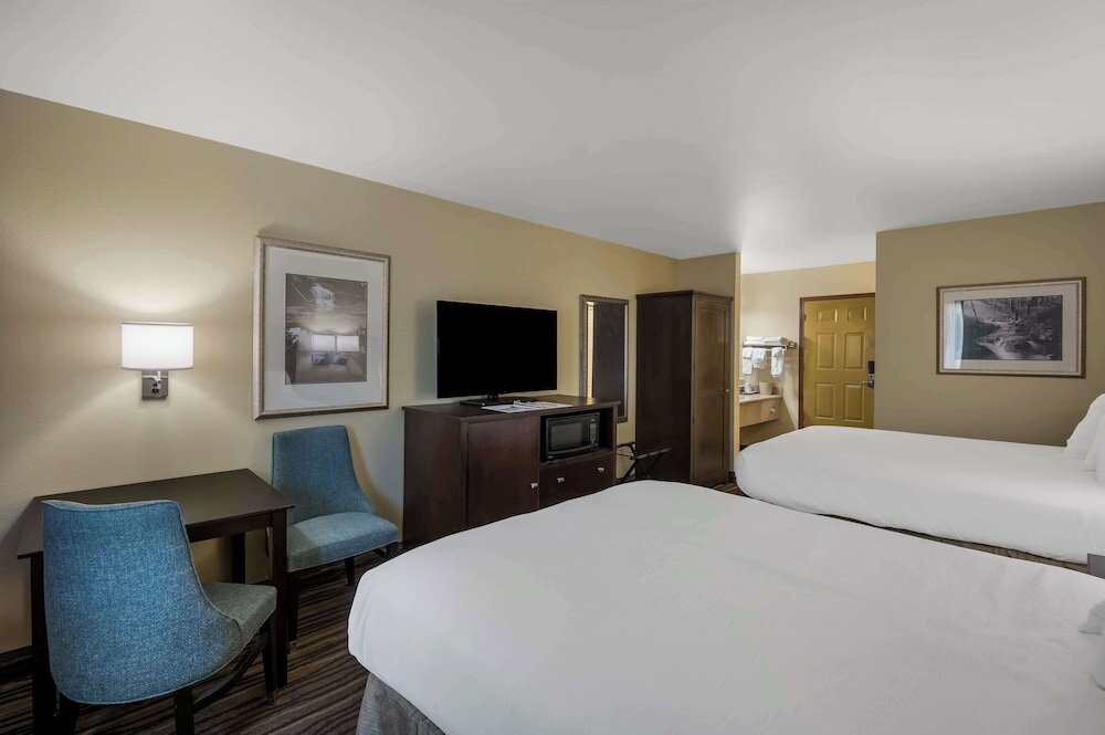 Фото Best Western Cottage Grove Inn