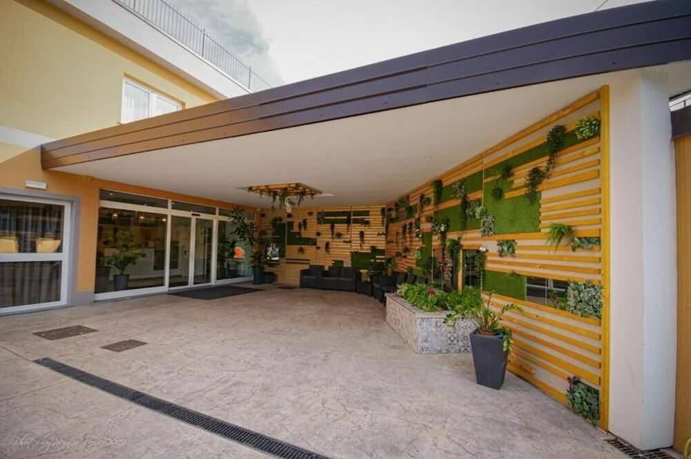 Фото Hotel Sonia