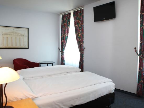 Фото Hotel Montana Zürich