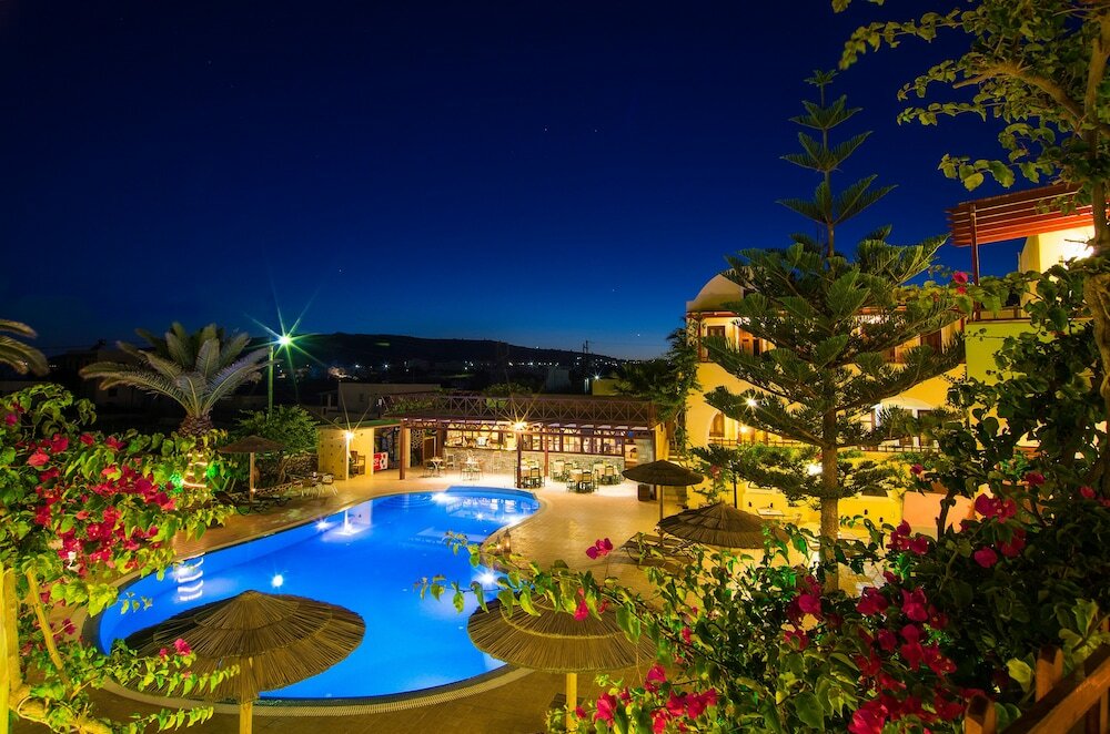 Фото Smaragdi Hotel