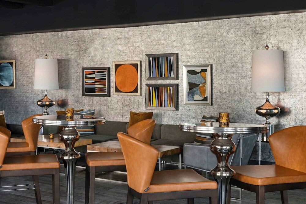 Фото The Empire Hotel