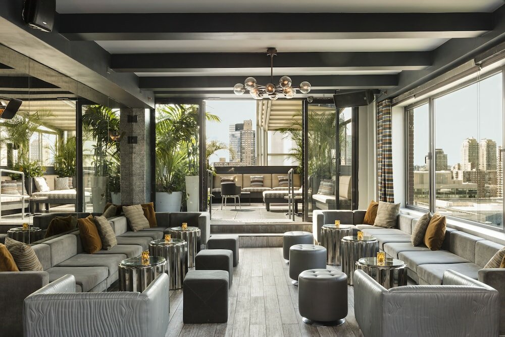 Фото The Empire Hotel