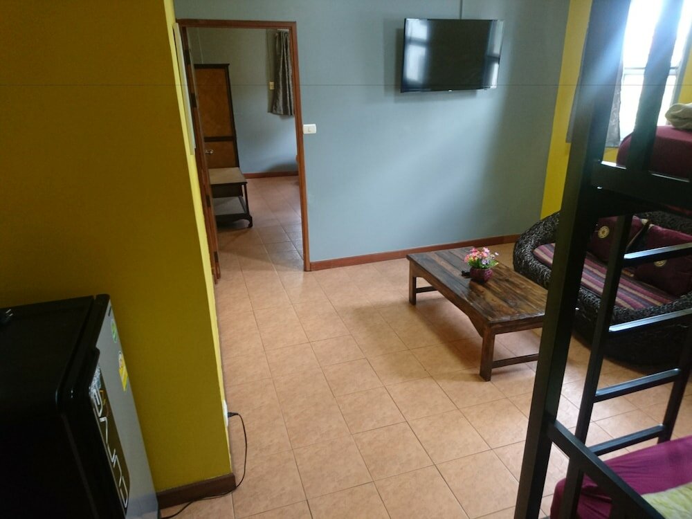 Фото Central Guesthouse