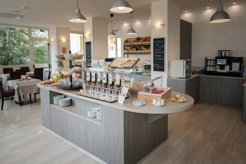 Фото Hotel Alexander