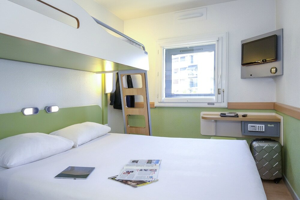 Фото First Inn Hotel