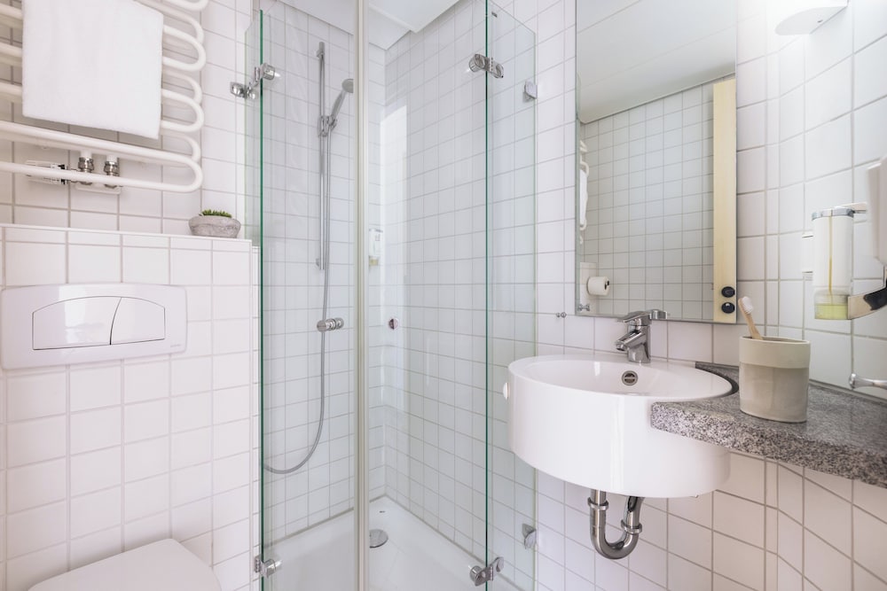 Фото Novum Akademiehotel Kiel