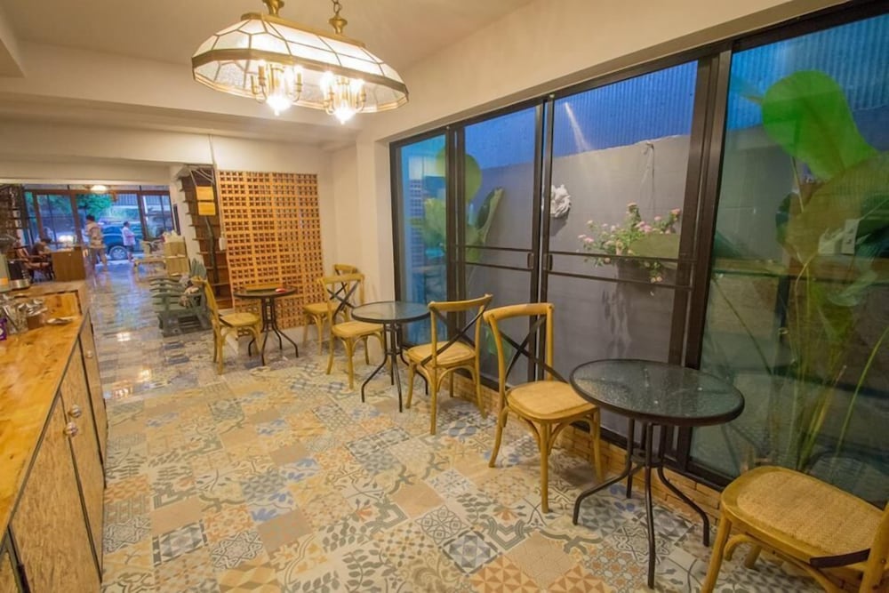 Фото Sridonchai Heritage Night Bazaar Chiang Mai