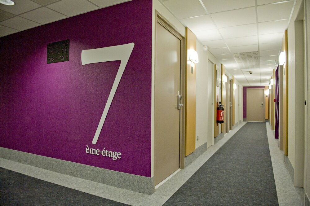 Фото B&b Hotel Lyon Caluire Cité Internationale