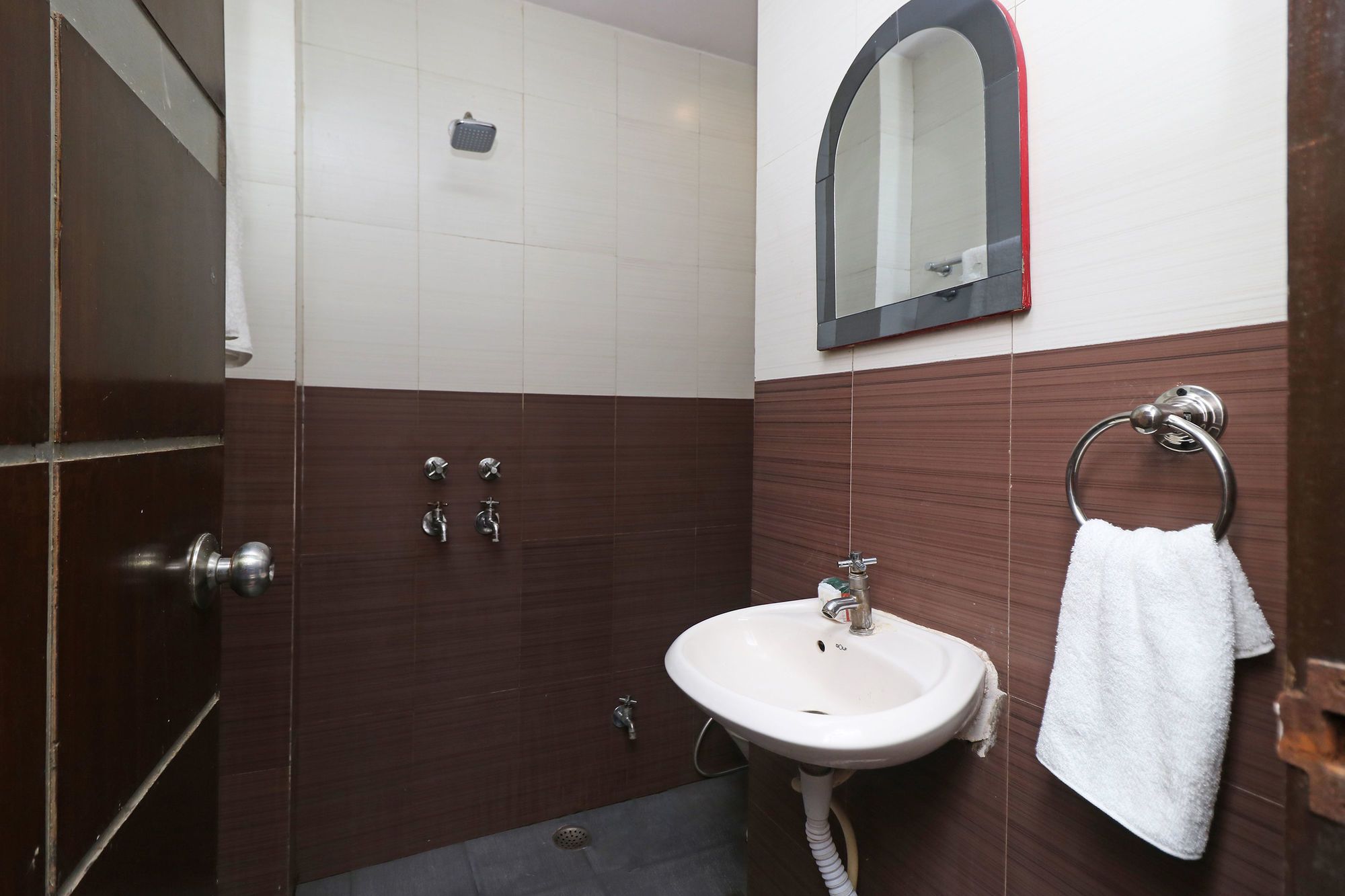 Фото Oyo 5494 Hotel Odeon Continental