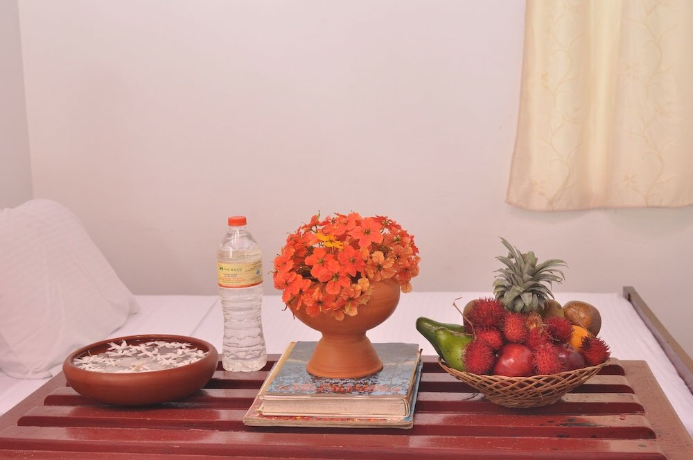 Фото The Rock Bunglow