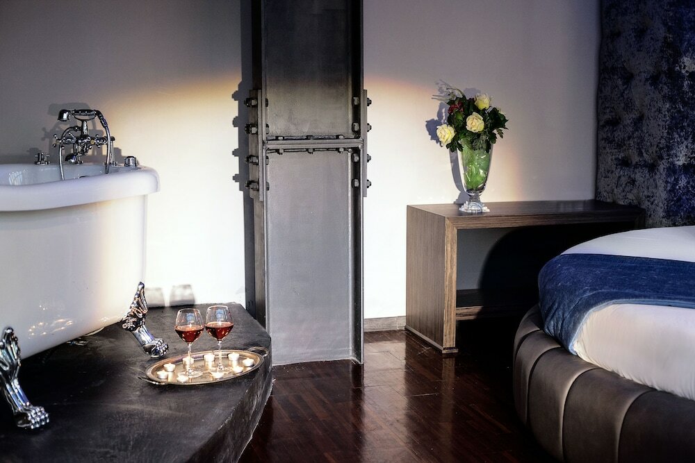 Фото Diamond Suites