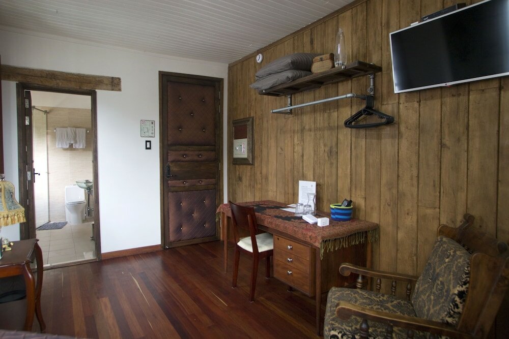 Фото Bogota Bed & Breakfast Inn