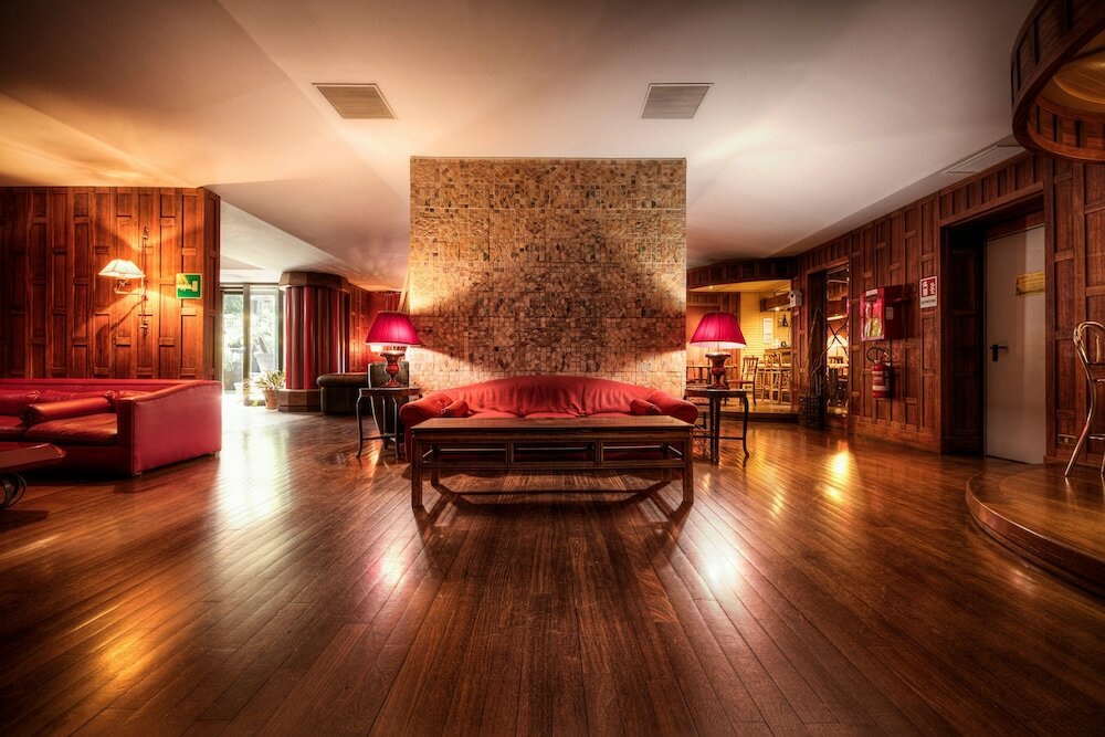 Фото Colony Hotel