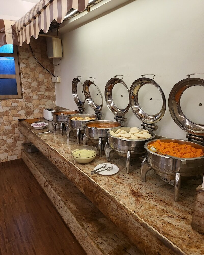 Фото Hotel Maharana Inn Chembur