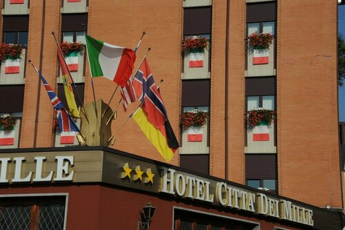 Внешний вид отеля Città Dei Mille в Бергамо, фото 2