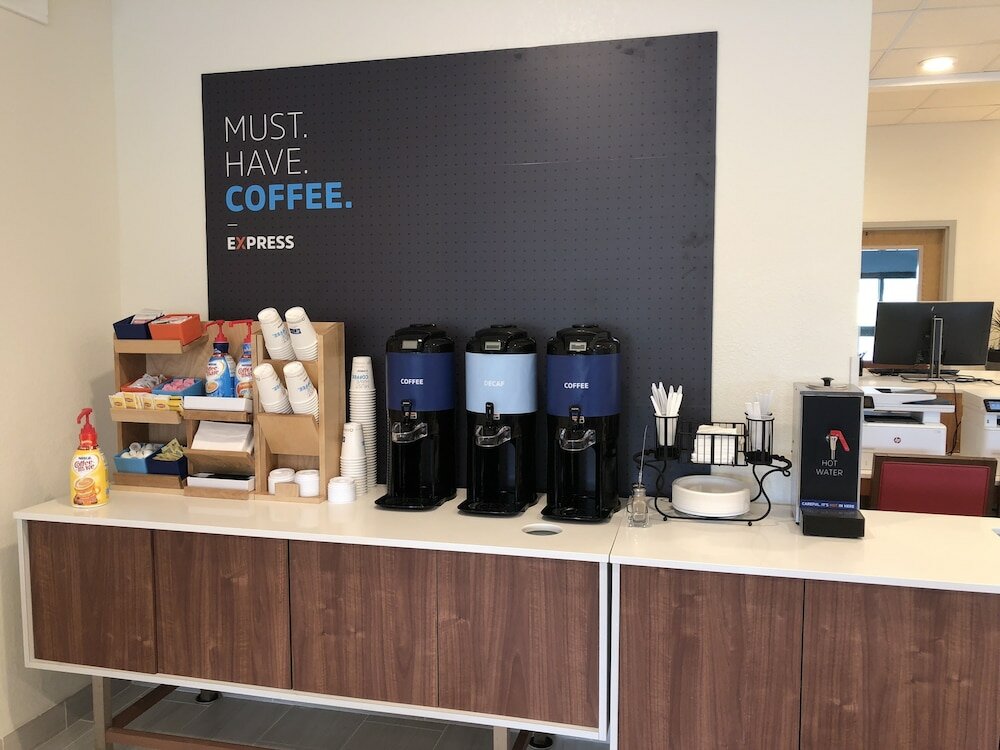 Фото Holiday Inn Express Metropolis, an Ihg Hotel