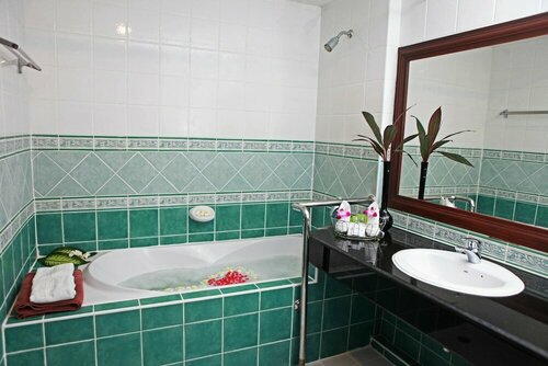 Гостиница Samui First House Hotel в Самуи