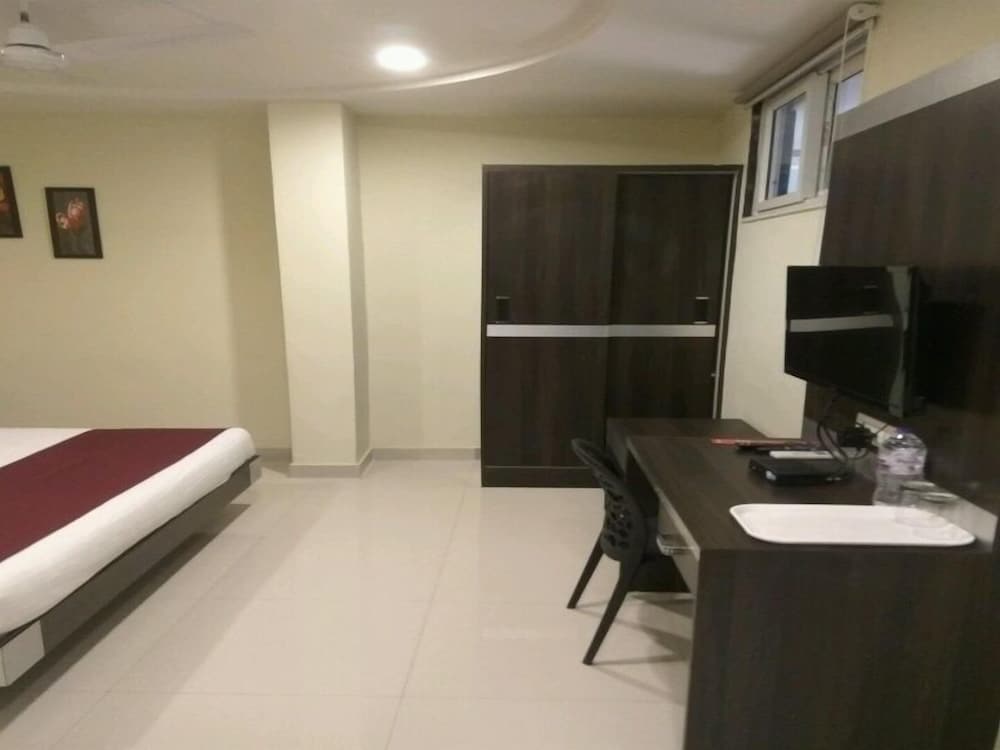 Фото Hotel Olympia Inn