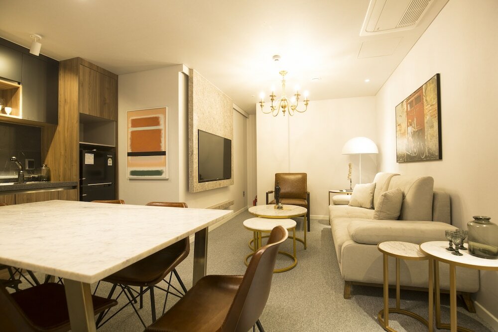 Фото Uh Suite The Jongno