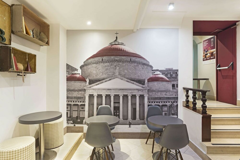 Фото B&B Hotel Napoli