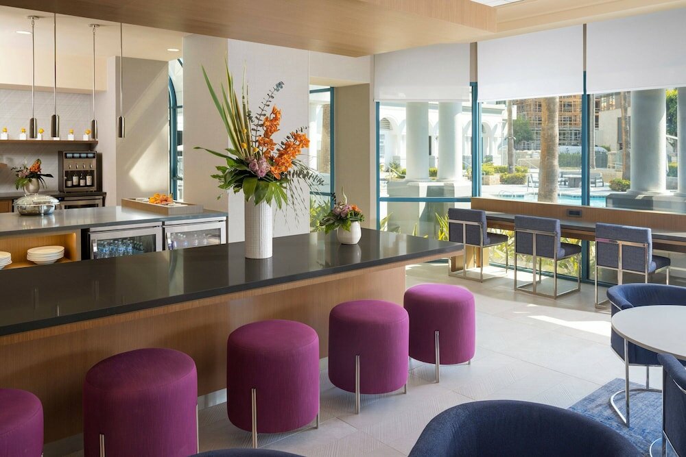 Фото Costa Mesa Marriott