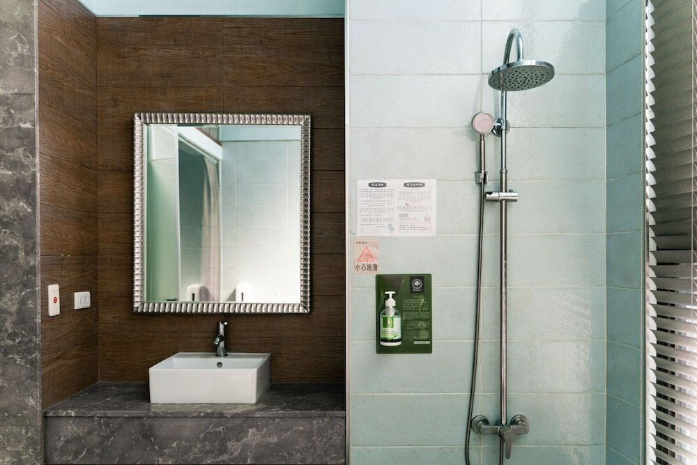 Фото 58 Hot Spring Hotel