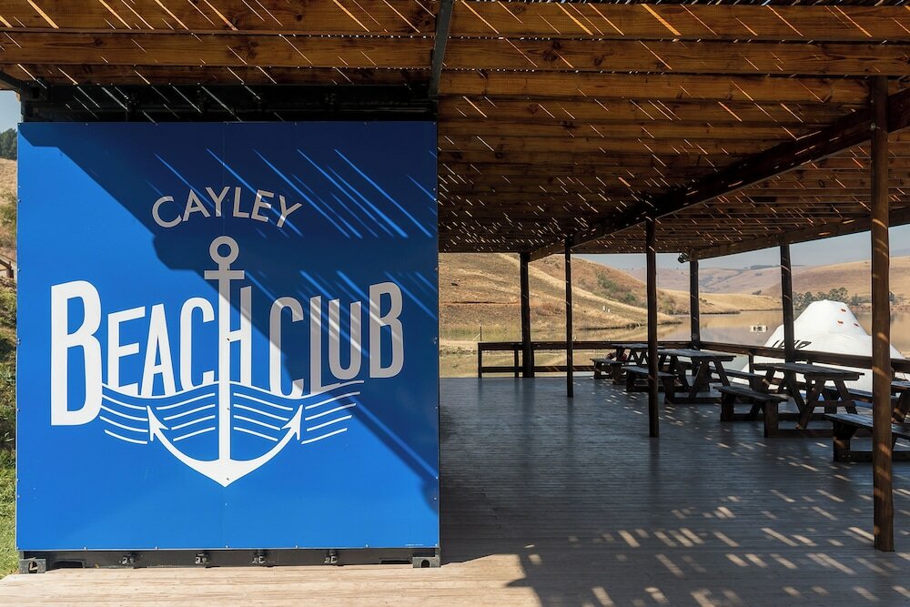 Фото Cayley Mountain Resort