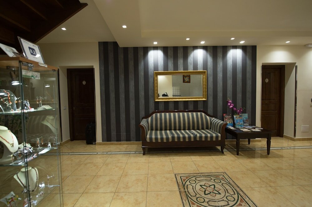 Фото Hotel Aliai