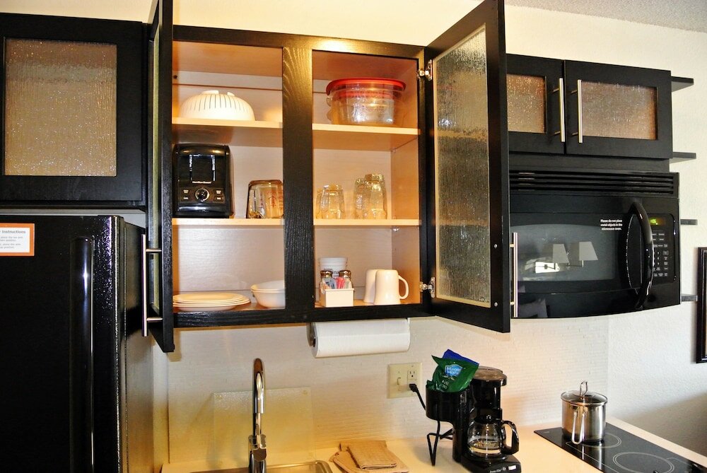 Фото Candlewood Suites Washington-Fairfax, an Ihg Hotel