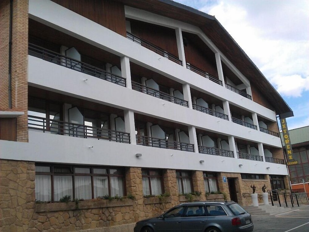 Фото Hotel Jatorrena