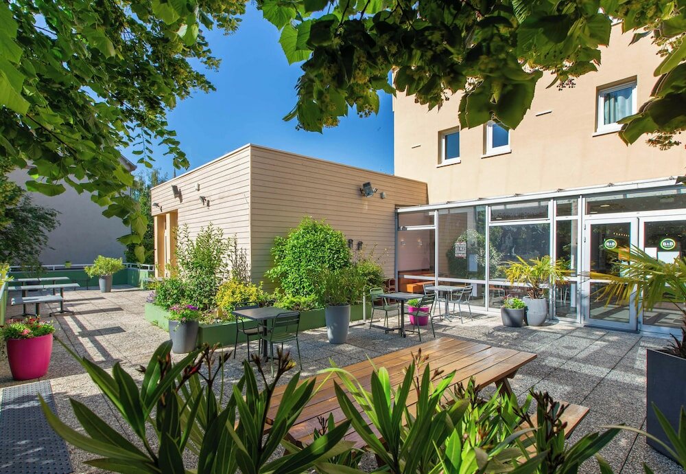 Фото B&b Hotel Chartres Centre Cathédrale