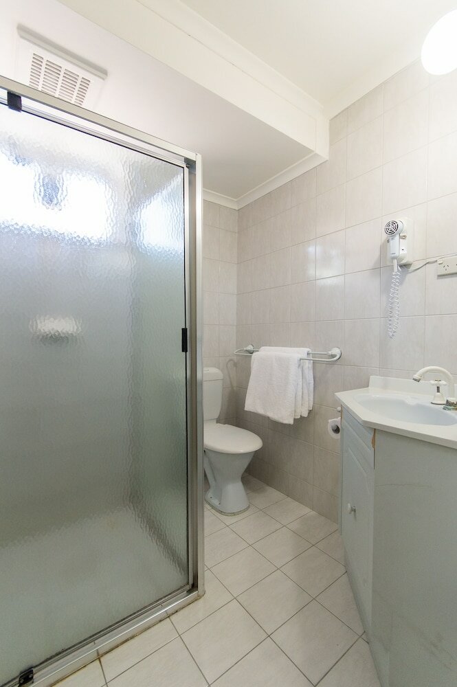 Фото Adelaide Royal Coach