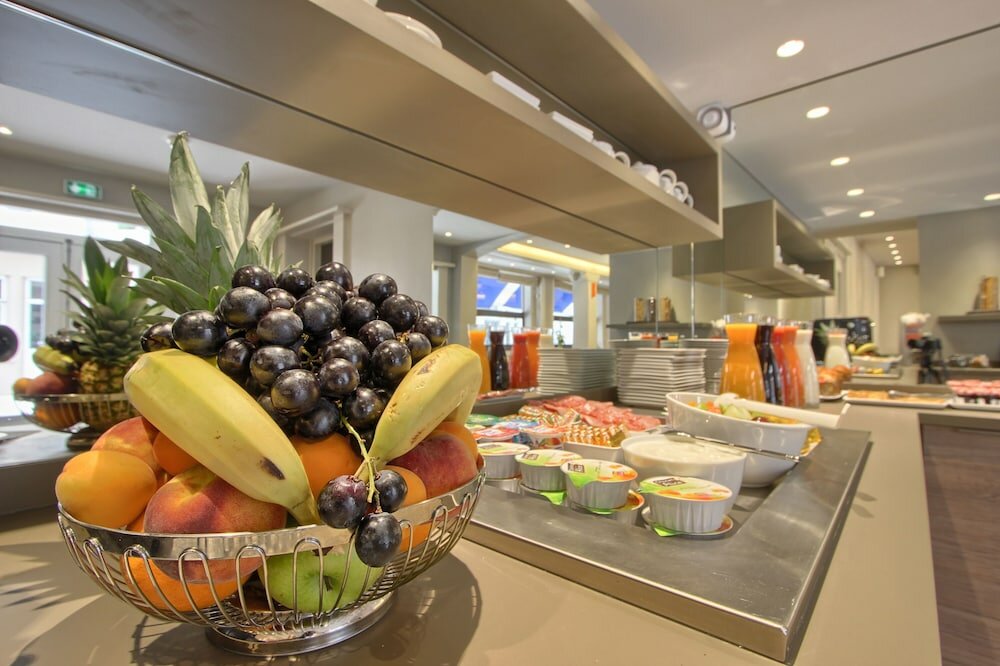 Фото Timhotel Opéra Blanche Fontaine