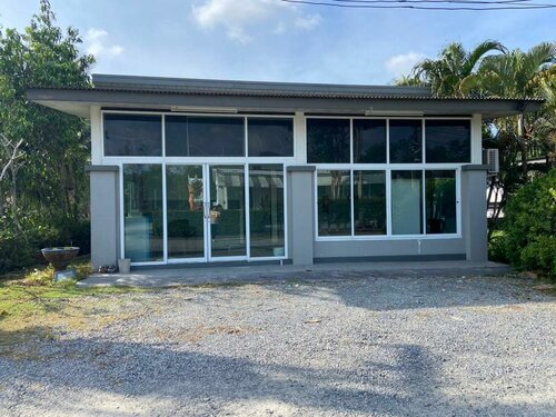 Гостиница New Samedngam Resort в Чантхабури