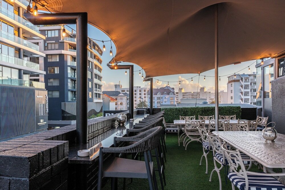 Фото Newkings Boutique Hotel