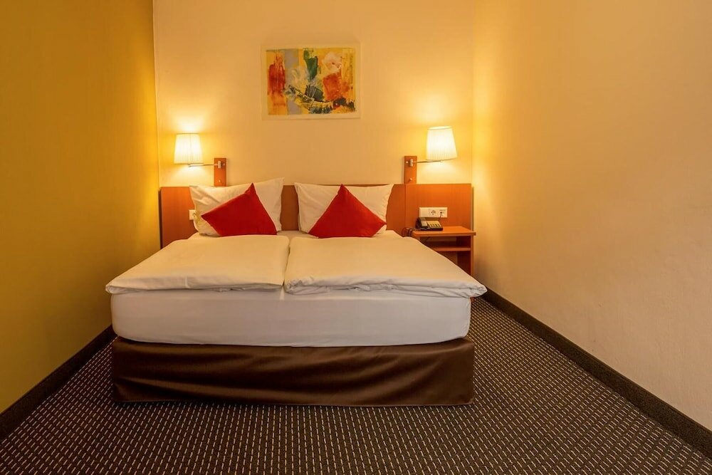 Фото Central Hotel Löwen