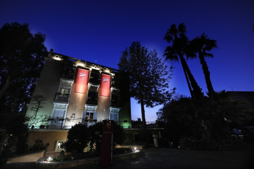 Фото Hotel Villa Paradiso dell'Etna