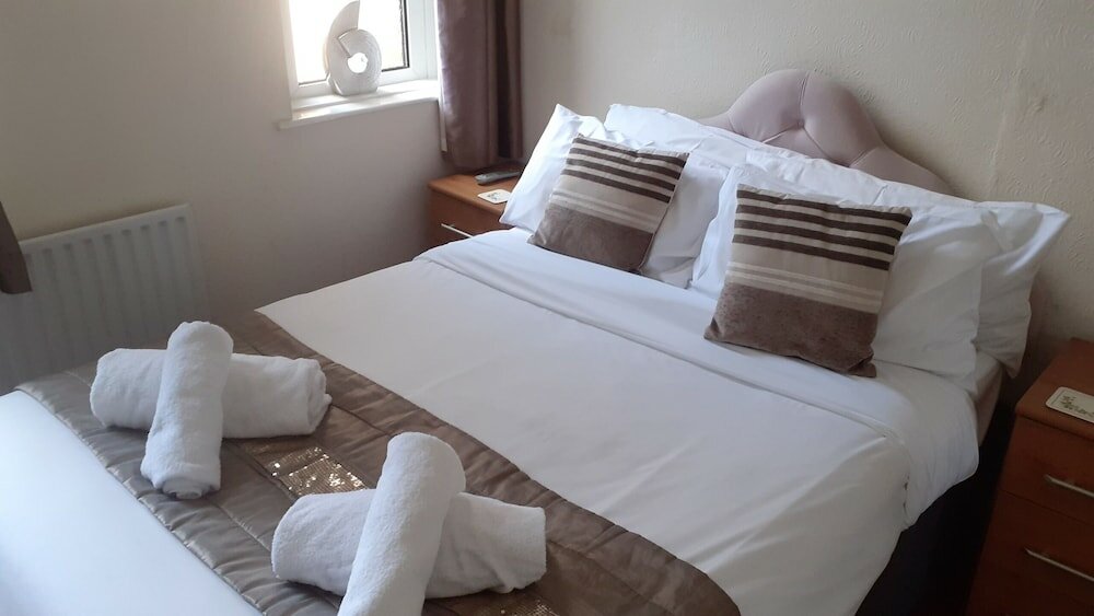 Фото Weatherbury Hotel