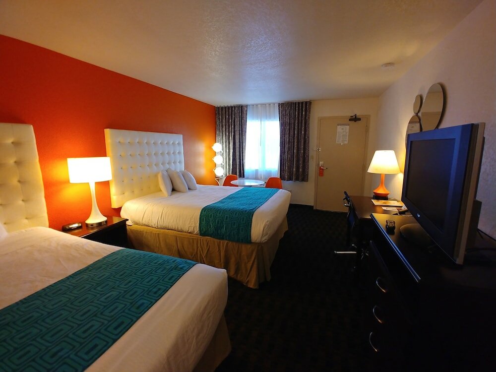 Фото Howard Johnson by Wyndham Modesto Ceres