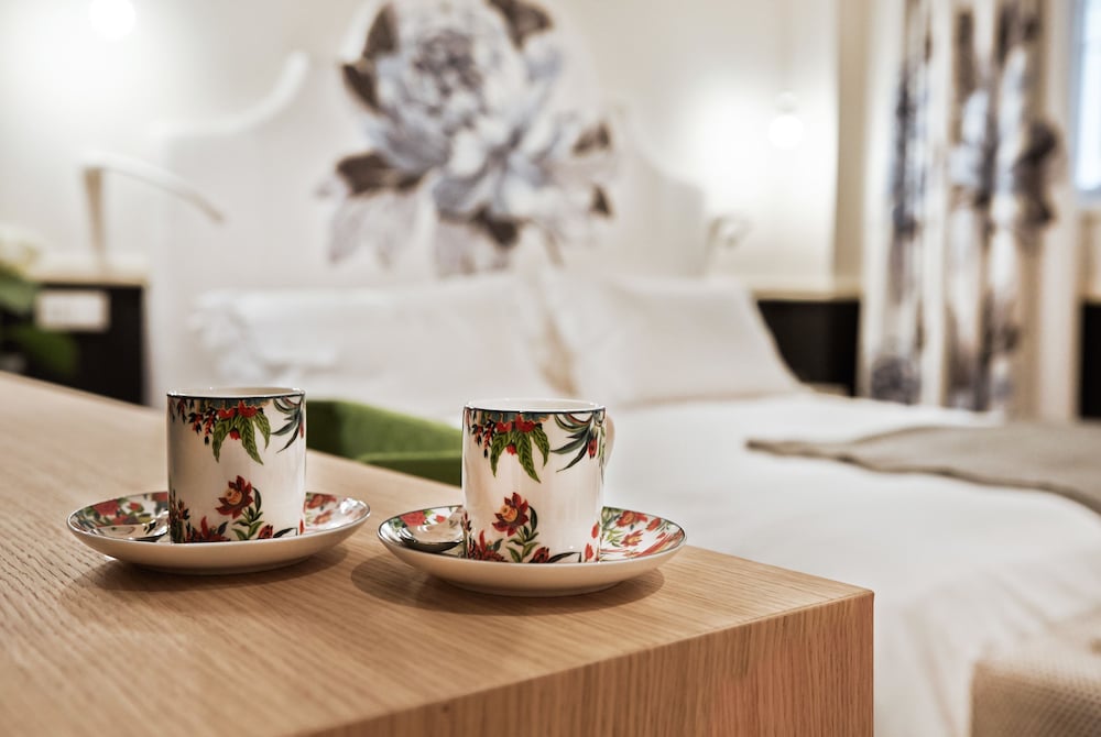 Фото Cinque Luxury Rooms