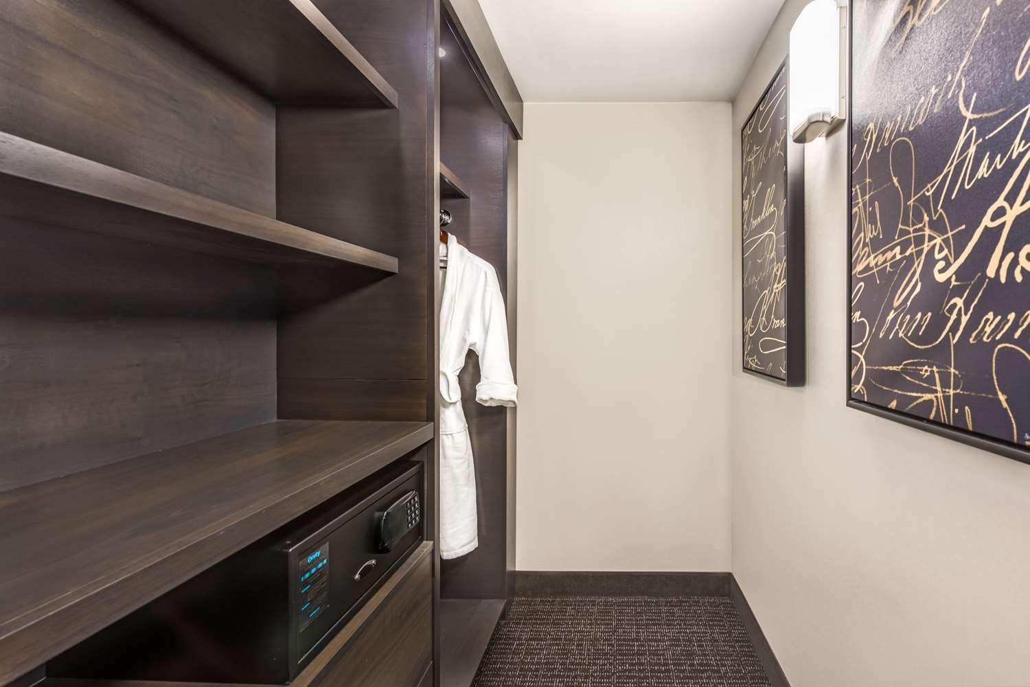 Фото Sonesta Denver Downtown